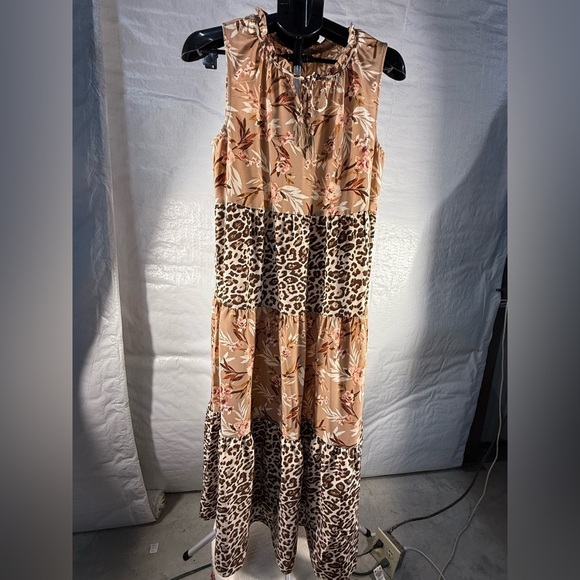Versona Brown and Cream Sleeveless V-Neck Sundress - Picture 1 of 5